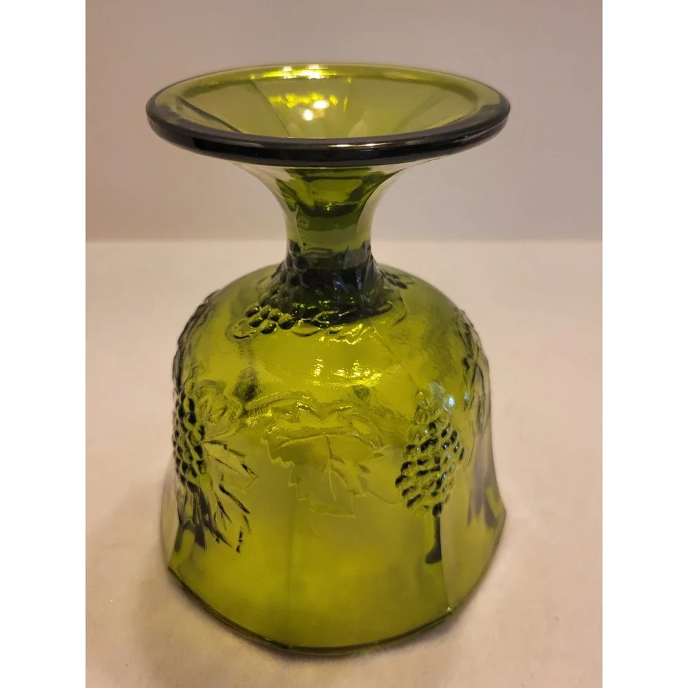 Vtg Glass Compote‎ Bowl Olive Green Harvest Grape Embossed Pedestal Dish